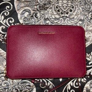 Michael Kors Jet Set Large Crossbody